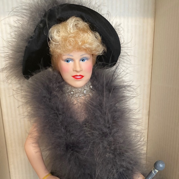VTG MAE WEST EFFANBEE LEGEND SERIES DOLL 1980’s ALL ORIGINAL CLOTHING and BOX - Picture 3 of 13